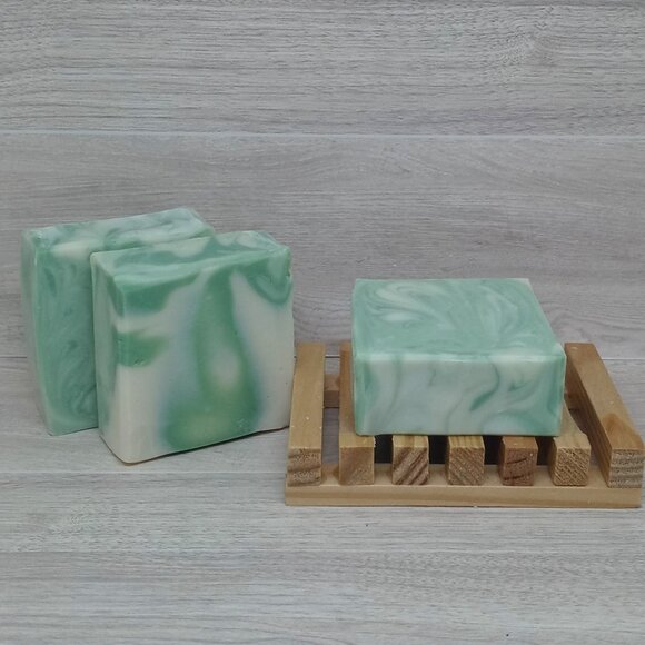 3x Handmade Country Green Apple Soap Bars - Picture 1 of 4